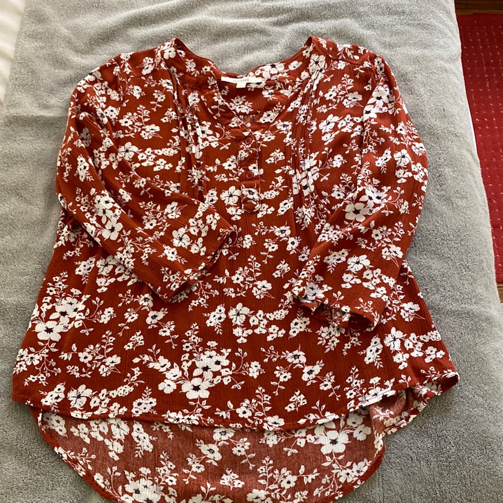 Woman’s blouse, size L, multi color